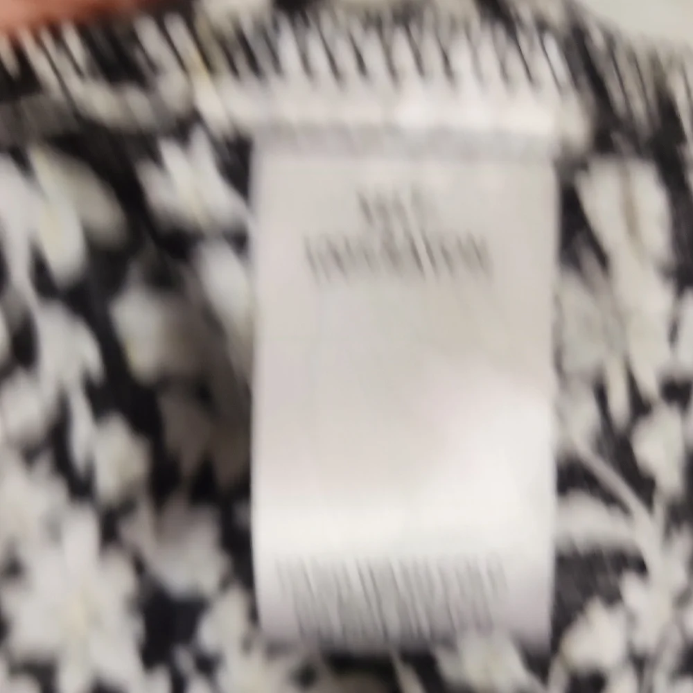 Easel Floral Maxi Dress - Picture 7 of 7